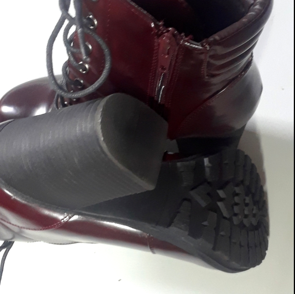 Booted heels - Picture 6 of 8